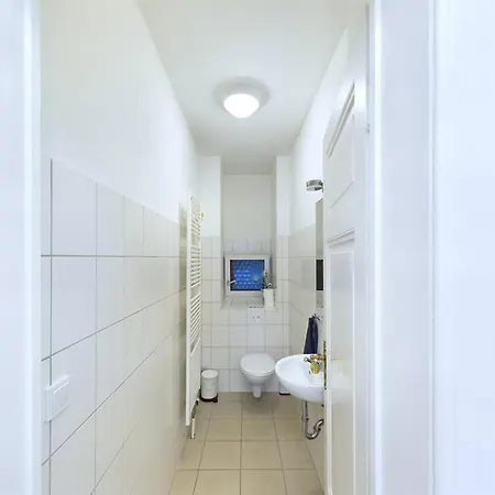 Kurpark I Garten I Parkplatz Appartement Wiesbaden